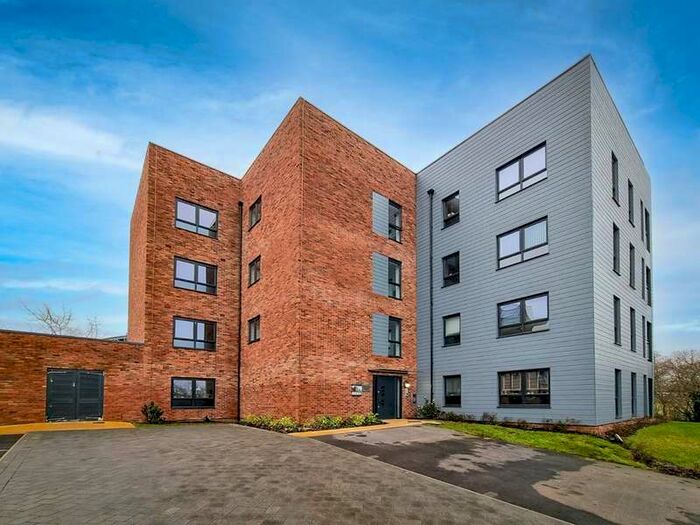 2 Bedroom Flat To Rent In Elm Road, Solihull, B90