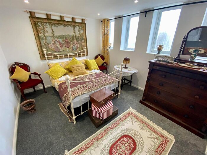 2 Bedroom Apartment To Rent In Mariners Court, Goole, DN14