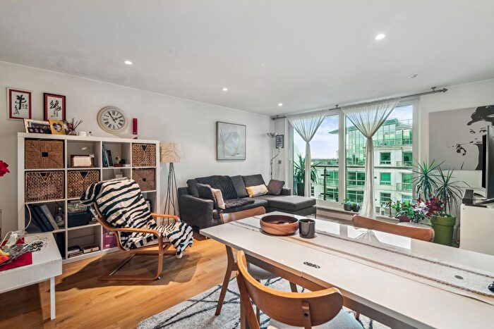 2 Bedroom Flat To Rent In Hamilton House, St George Wharf, SW8