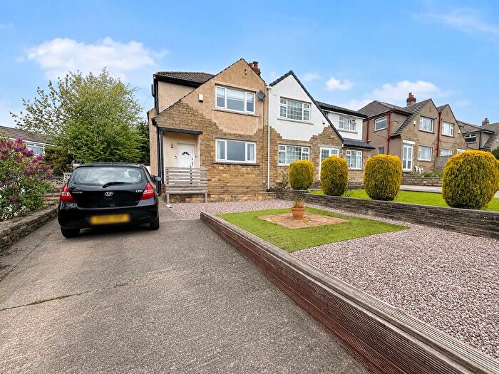 3 Bedroom Semi-Detached House For Sale In Canford Road, Allerton, Bradford, BD15