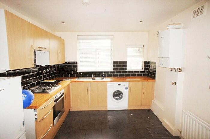 2 Bedroom Flat To Rent In Colchester Avenue, London, E12