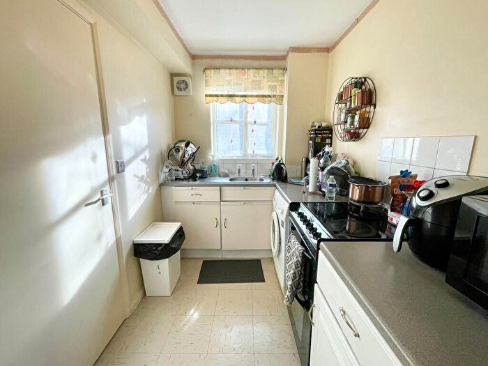 1 Bedroom Apartment For Sale In Polsten Mews, London, Enfield, EN3
