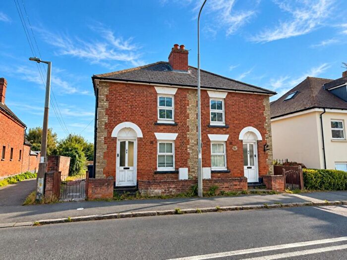 House For Sale In Hockley Road, Rayleigh, SS6
