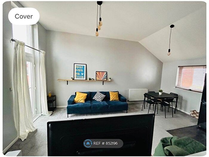 2 Bedroom Flat To Rent In Hilton, Hilton, Derby, DE65