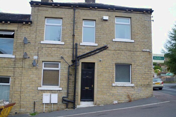 1 Bedroom Flat To Rent In Queen Street, Greetland, Halifax, HX4