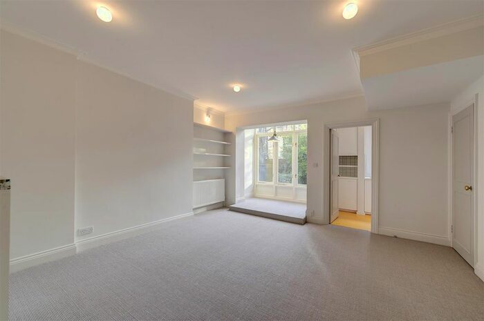 1 Bedroom Flat To Rent In Cathcart Road, Chelsea, SW10