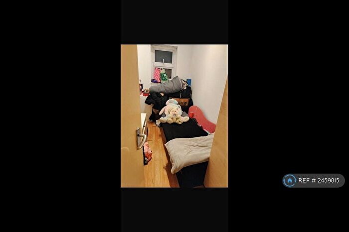 2 Bedroom Flat To Rent In Ash Villa, Luton, LU1