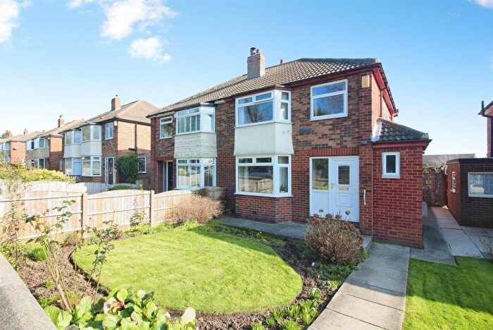 3 Bedroom Semi Detached House For Sale In Styebank Lane, Rothwell, Leeds, LS26