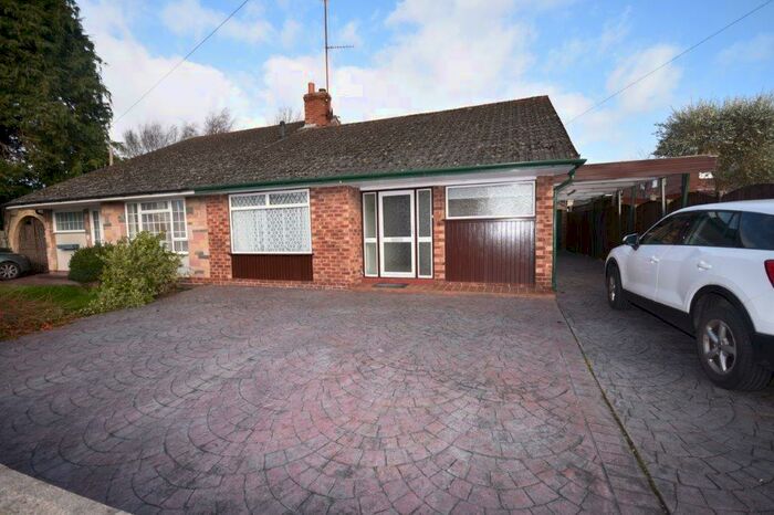 2 Bedroom Semi-Detached Bungalow To Rent In Talbot Close, Little Neston, Neston, CH64