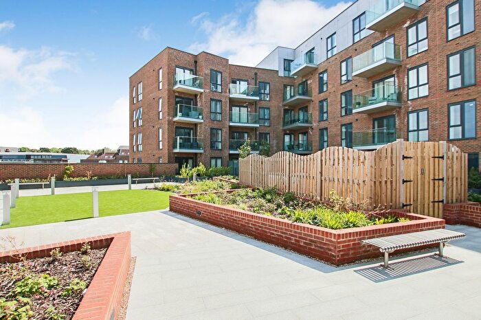 1 Bedroom Flat For Sale In Queens Road, East Grinstead, RH19