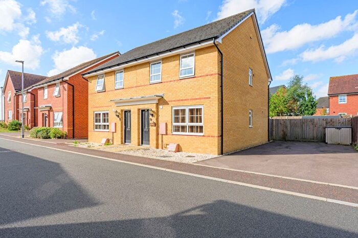 3 Bedroom Semi Detached House For Sale In Britannia Road, Griston, IP25