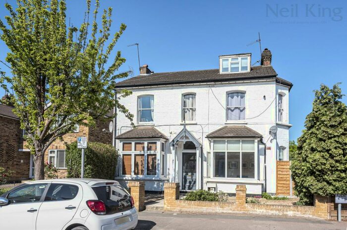 1 Bedroom Flat To Rent In Cleveland Road, South Woodford, London, E18