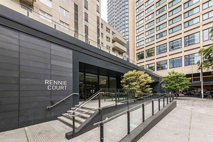 3 Bedroom Flat For Sale In Upper Ground, Waterloo, SE1