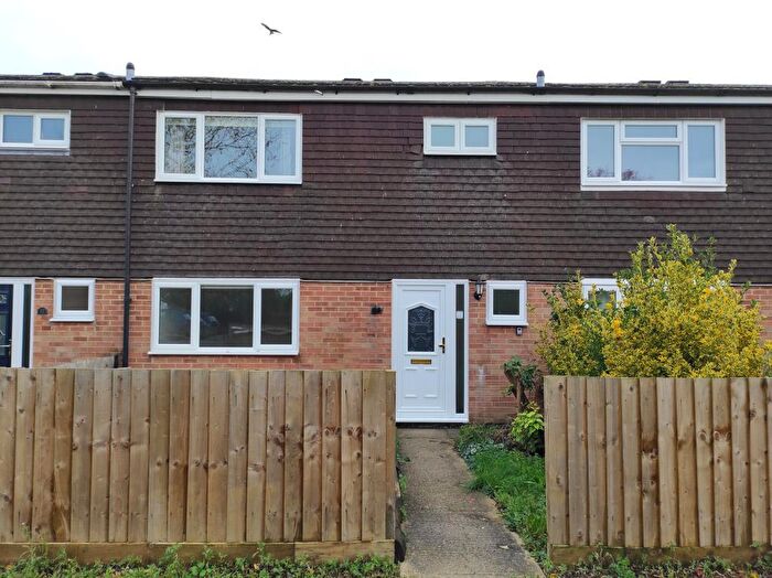 3 Bedroom Terraced House To Rent In Blenheim Drive, Bicester, OX26