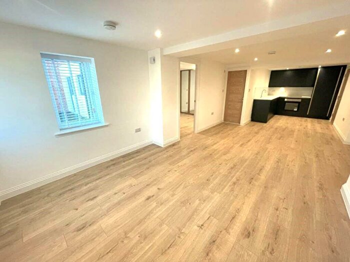 1 Bedroom Apartment To Rent In Tilehurst, Reading, RG30