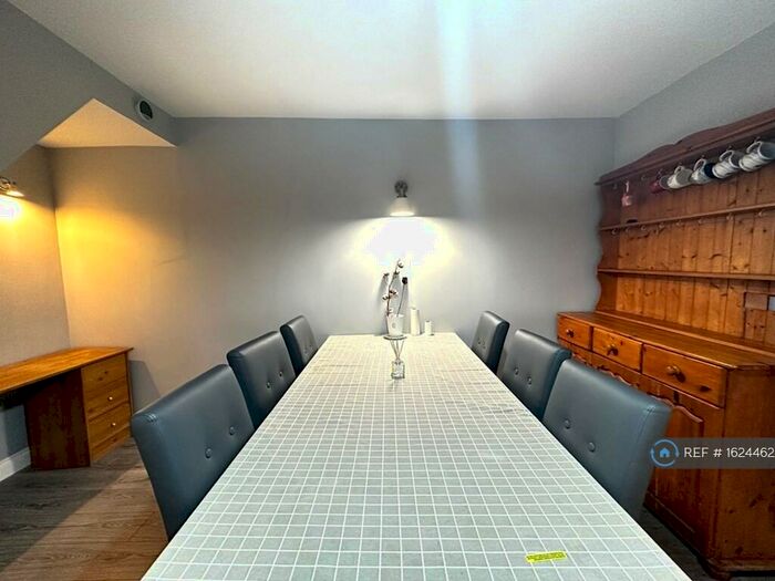 4 Bedroom Semi-Detached House To Rent In Church Road, Croydon, CR0