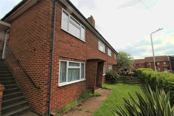 2 Bedroom Flat To Rent In Elventon Close, Folkestone, Kent, CT19