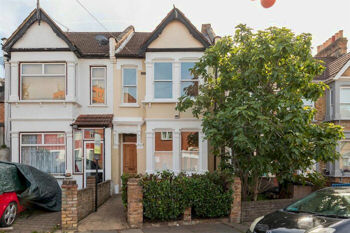 3 Bedroom Property To Rent In Roland Road, London, E17