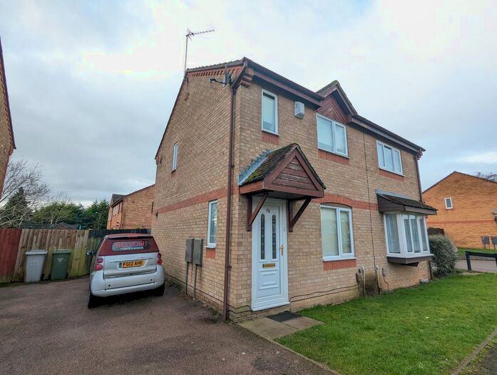 2 Bedroom Semi-Detached House To Rent In Laburnum Crescent, Kettering, NN16