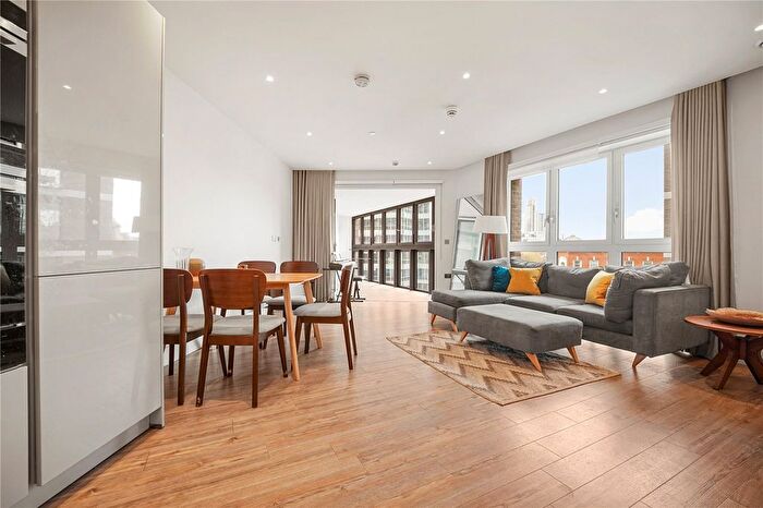 3 Bedroom Flat For Sale In Wiverton Tower, New Drum Street, E1