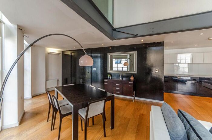 2 Bedroom Flat To Rent In Hornsey Road, Arsenal, London, N7