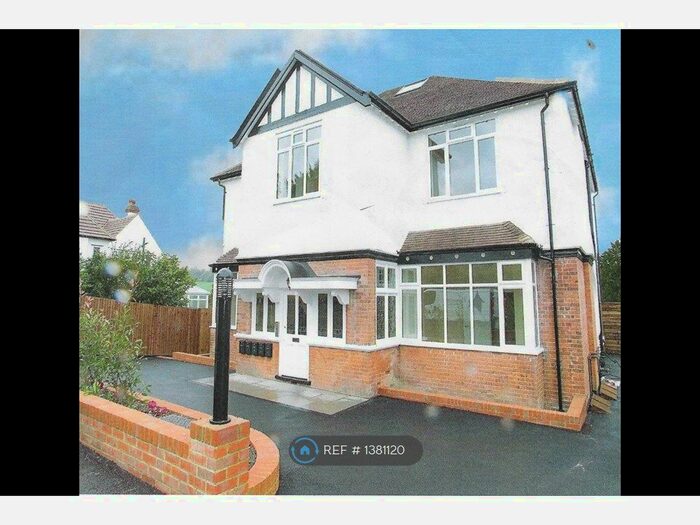 1 Bedroom Flat To Rent In Downs Road, Coulsdon, CR5