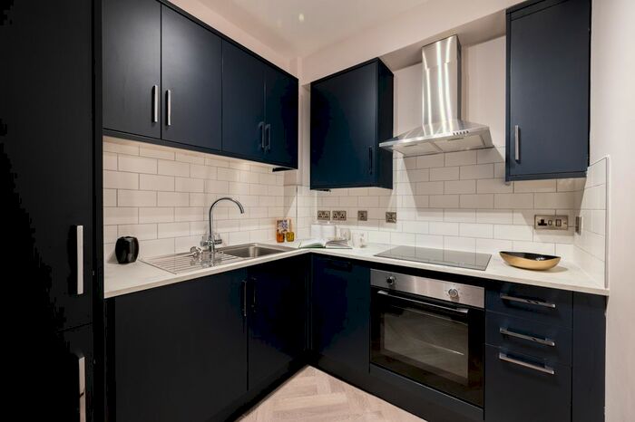 1 Bedroom Flat To Rent In Dolphin Square, London, SW1V