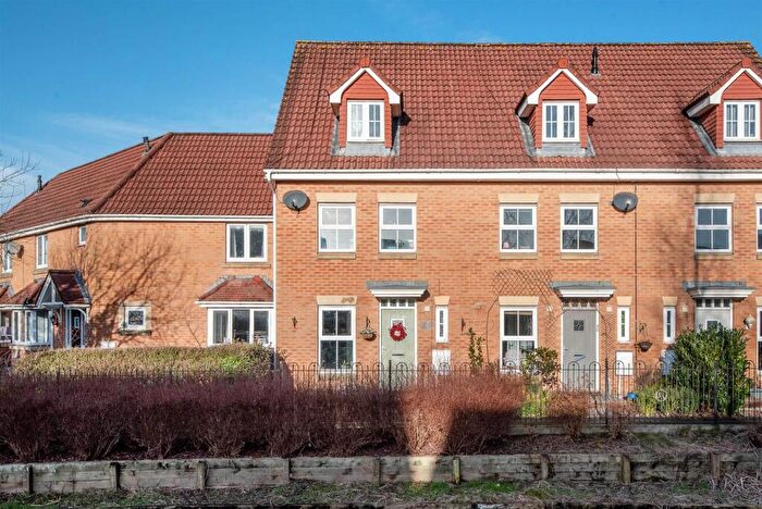3 Bedroom Town House For Sale In Marine Crescent, Buckshaw Village, Chorley, PR7
