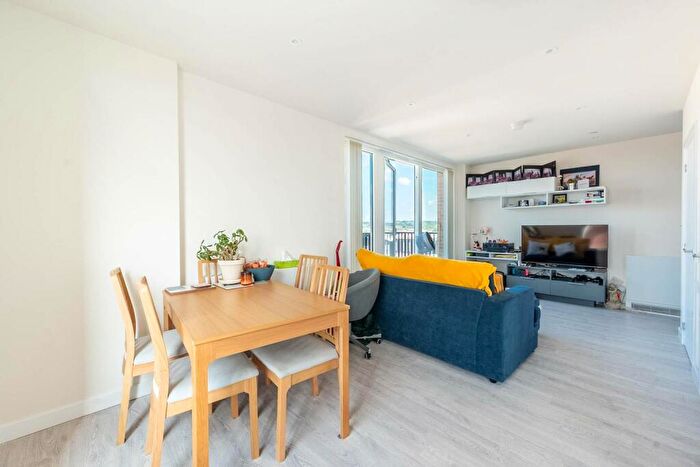 1 Bedroom Flat To Rent In Henry Strong Road, Harrow, HA1