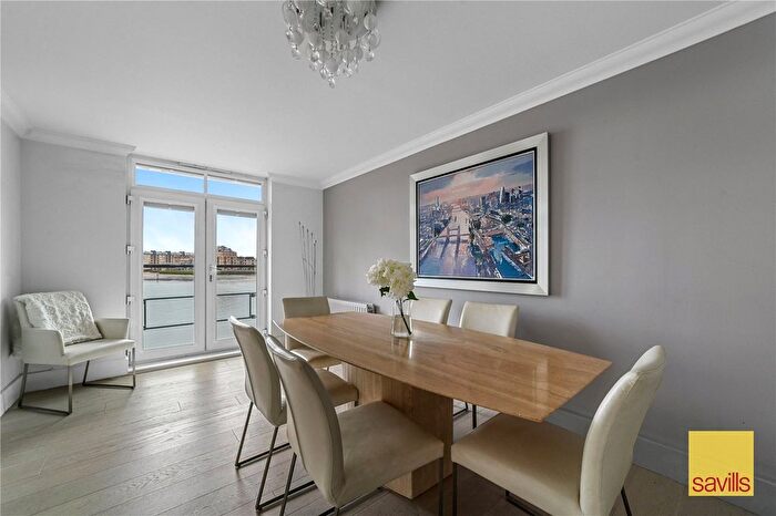2 Bedroom Flat For Sale In Dunbar Wharf, - Narrow Street, Limehouse, London, E14
