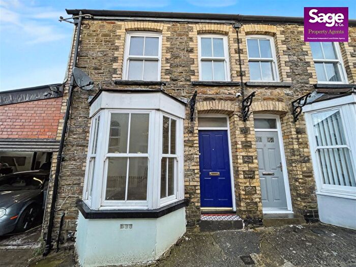 2 Bedroom Terraced House For Sale In George Street, Pontypool, NP4
