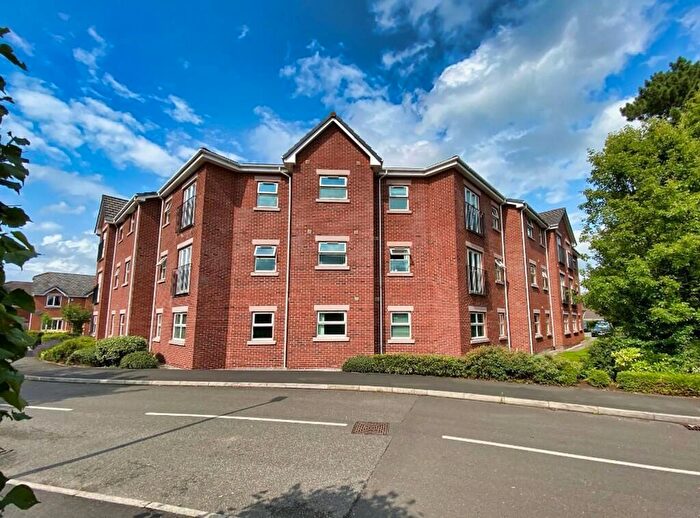 1 Bedroom Flat For Sale In Planewood Gardens, Lowton, WA3