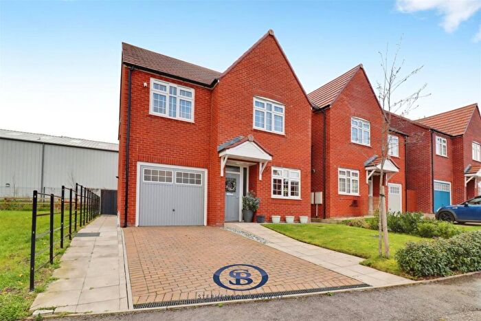 4 Bedroom Detached House For Sale In Redwing Road, Sandbach, CW11