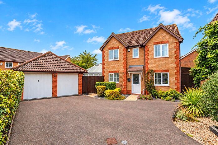 4 Bedroom Detached House For Sale In Great Portway, Great Denham, MK40