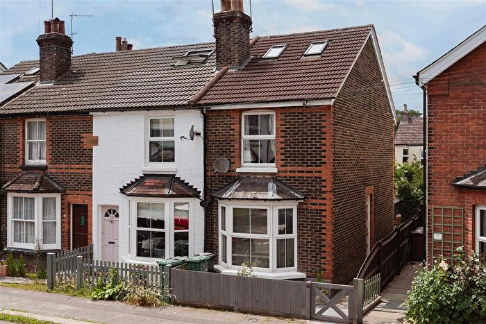 3 Bedroom End Terrace House For Sale In Redstone Road, Redhill, RH1