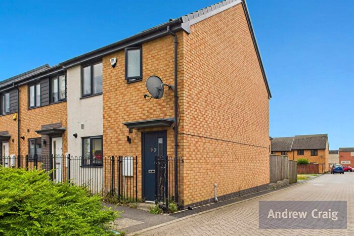 3 Bedroom End Of Terrace House For Sale In Colwyne Place, Blakelaw, NE5