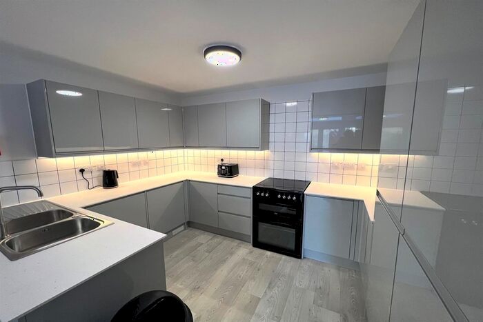 1 Bedroom Studio To Rent In Leiden Road, Headington, Oxford, OX3