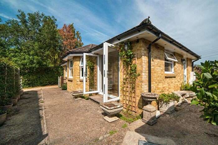 1 Bedroom Detached Bungalow To Rent In Carisbrooke, Isle Of Wight, PO30