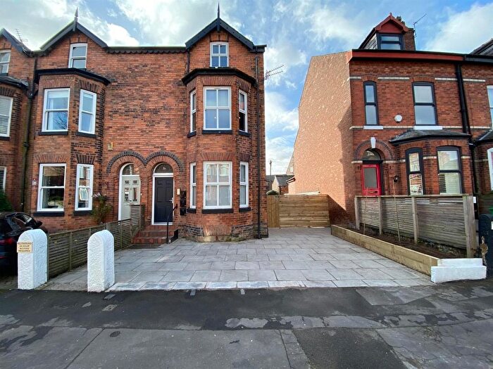 1 Bedroom Flat To Rent In Warwick Road, Chorlton, Manchester, M21