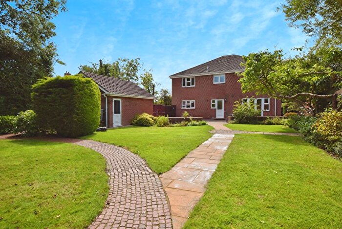 5 Bedroom Detached House For Sale In Mill Road, Burnham-On-Crouch, Essex, CM0