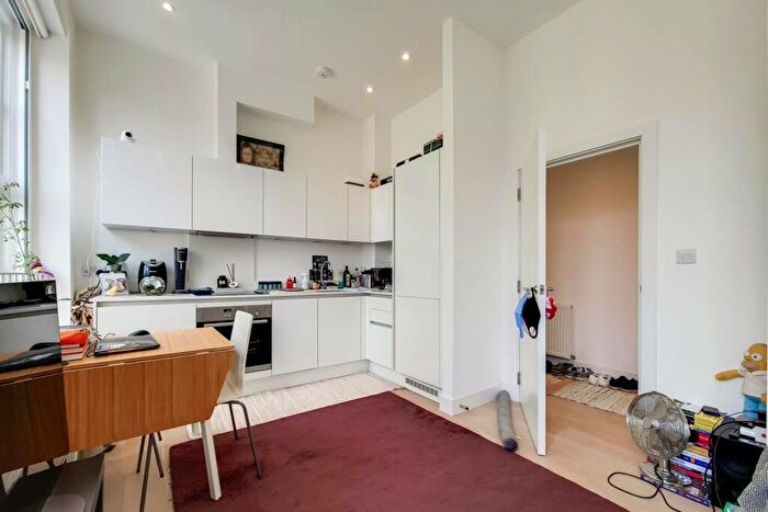 1 Bedroom Flat To Rent In Dod Street, , Tower Hamlets, London, E14
