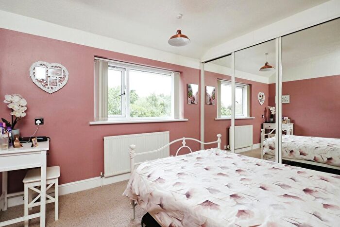 2 Bedroom Semi-Detached House For Sale In Nottingham Road, Hucknall, Nottingham, Nottinghamshire, NG15