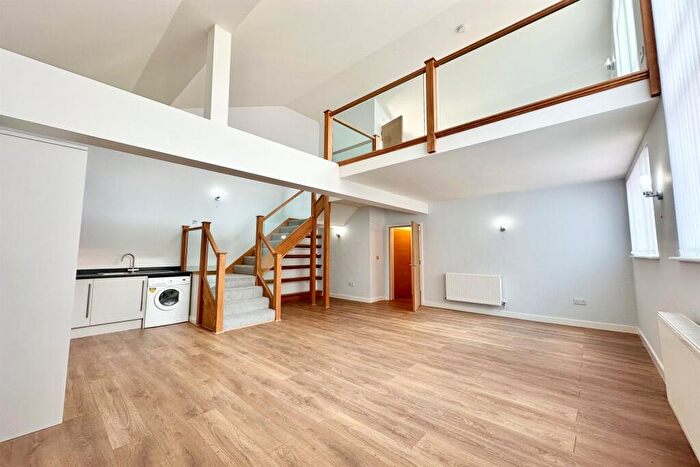 2 Bedroom Flat To Rent In Old Town/Quay, BH15