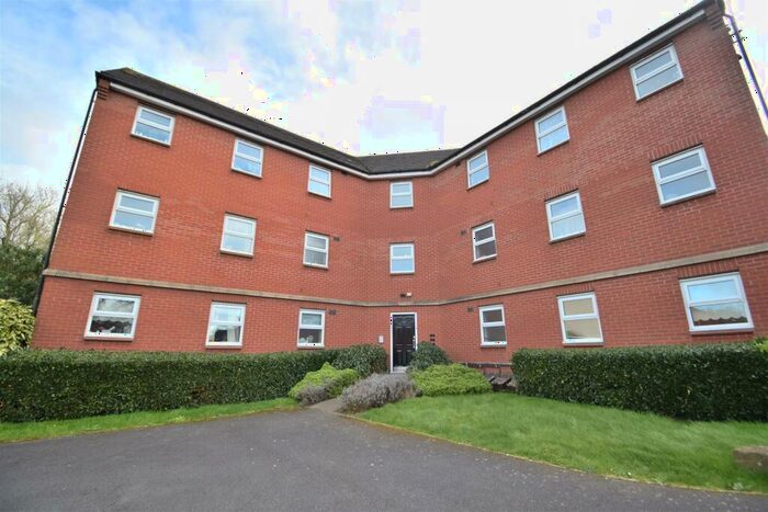 2 Bedroom Flat To Rent In Streamside, Tuffley, GL4