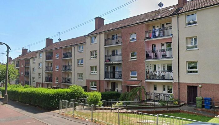 3 Bedroom Flat To Rent In Prospecthill Crescent, G42