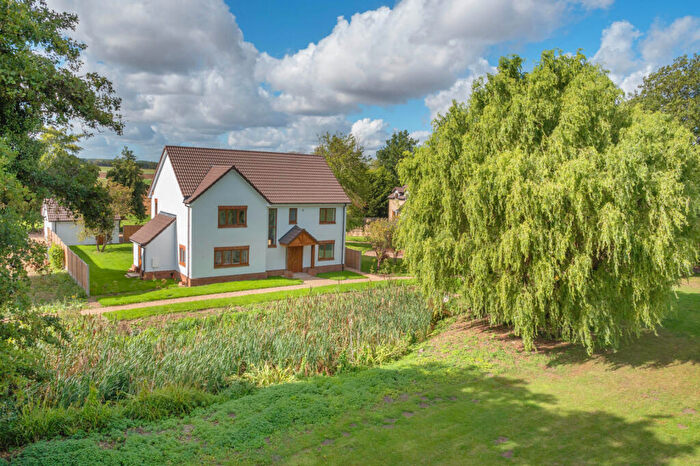 4 Bedroom Detached House For Sale In The Green, Beeston, Sandy, Bedfordshire, SG19