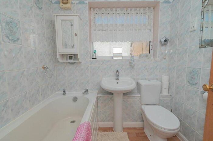 2 Bedroom Semi-Detached Bungalow For Sale In Millfield Road, Ramsgate, CT12