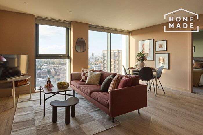 1 Bedroom Flat To Rent In Bale & Anchor, Conington Road, SE13