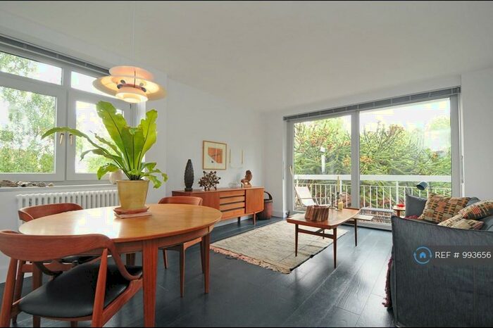 2 Bedroom Flat To Rent In Highgate Heights, London, N6