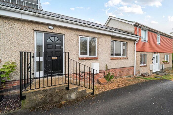 1 Bedroom Flat For Sale In Stakes Road, Waterlooville, PO7
